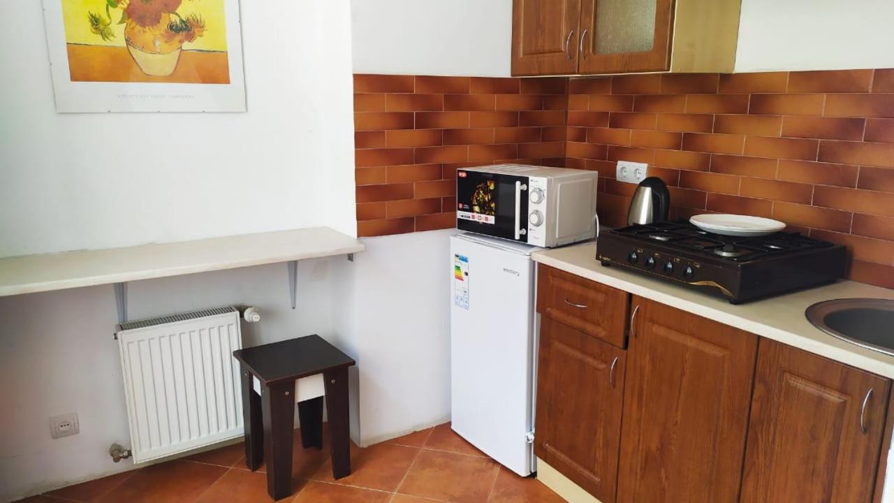 Ляльковий Театр Не Мансарда Lviv Ngoại thất bức ảnh