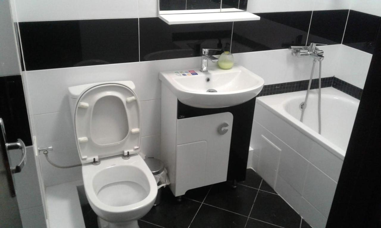 Ляльковий Театр Не Мансарда Lviv Ngoại thất bức ảnh