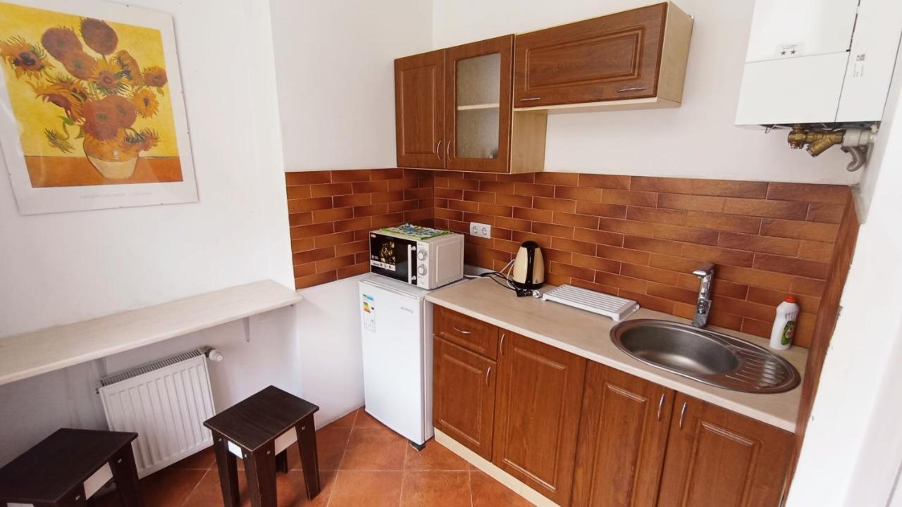 Ляльковий Театр Не Мансарда Lviv Ngoại thất bức ảnh
